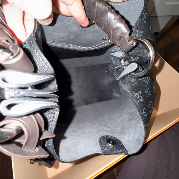 Louis Vuitton Black Monogram Embossed Braided-Handle Hobo - Picture 10 of 14